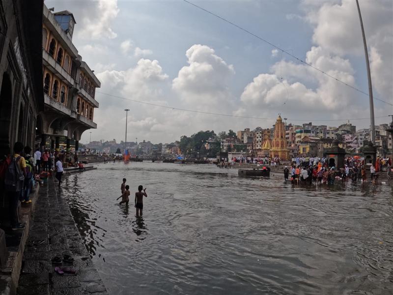 How to Book Hotels Near Ramkund for Kumbh Mela: A Pilgrim's Checklist